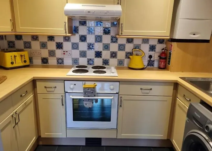 Lichfield 2-Bed Whole Apartment